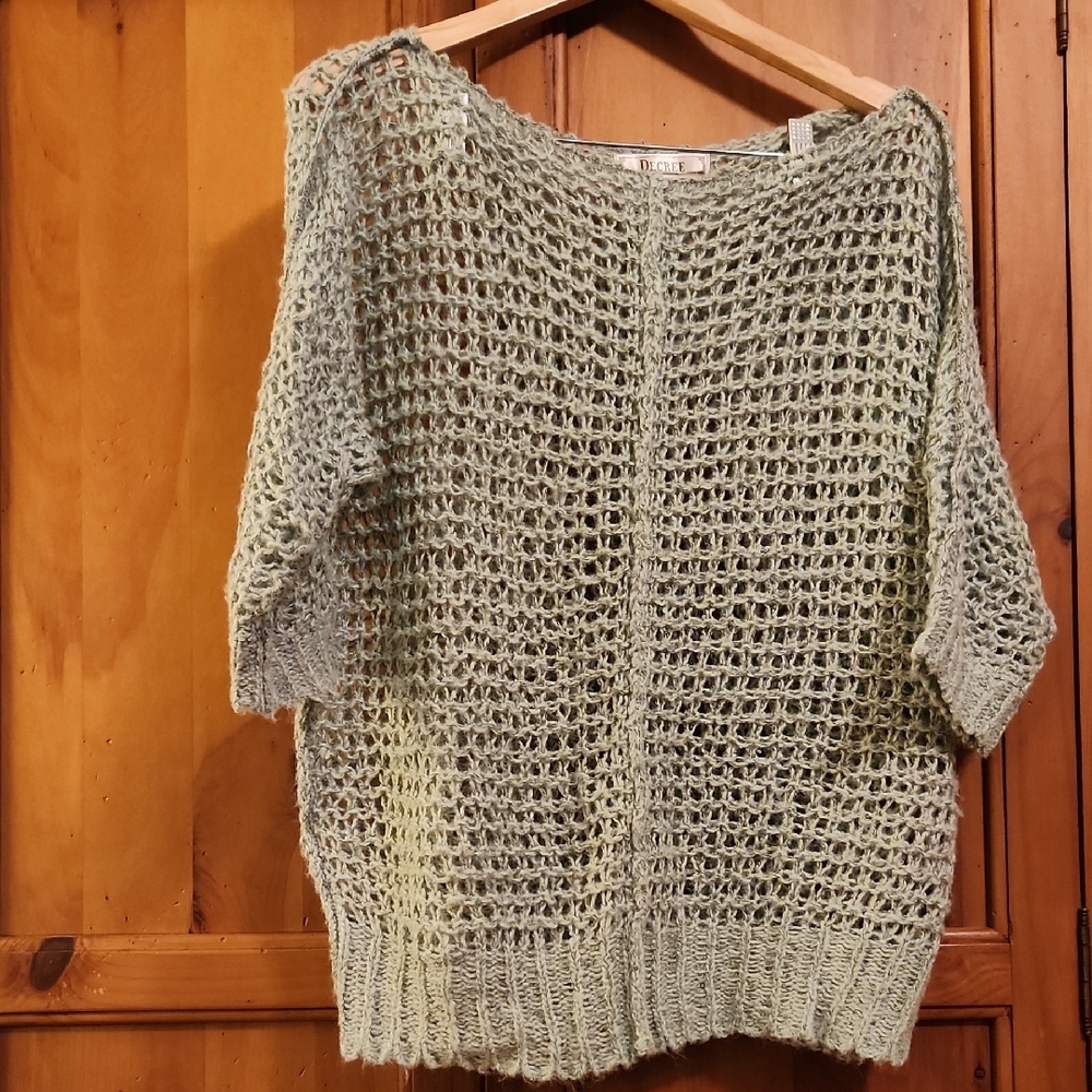 Decree Open-Knit Sweater - Light Green